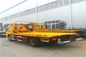 鹤壁附近拖车救援搭电