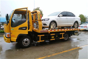 鹤壁附近拖车救援24小时服务热线